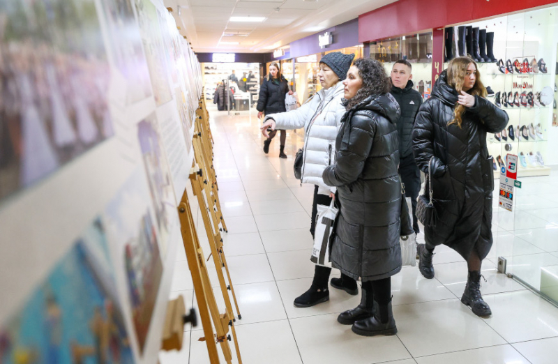Жизнь страны в 100 снимках. Выставку "Суверенная Беларусь" представили в Бресте