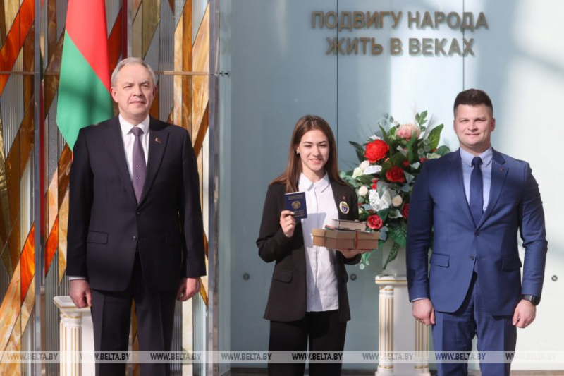 Сергеенко: 30 лет Конституции - это путь созидания нашего государства