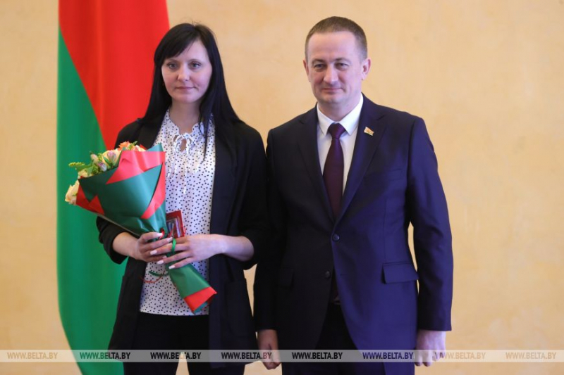 Турчин: орден Матери - дань уважения государства многодетным мамам