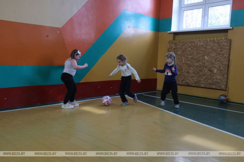 В Молдове потребовали отставки главы МИД после скандала с детским хором "Рапсодия"
