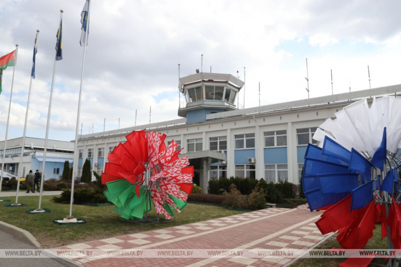 За полтора часа в Питер. Из Гомеля в Санкт-Петербург отправился первый авиарейс