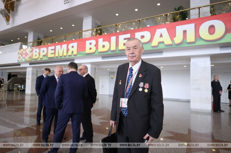 ФОТОФАКТ: Сегодня VII ВНС продолжит работу. Делегаты уже прибывают во Дворец Республики