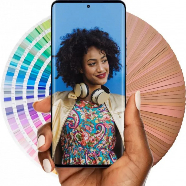 Motorola представила смартфон Edge 50 Pro за $383 со Snapdragon 7 Gen 3, продвинутыми камерами и 125-Вт зарядкой