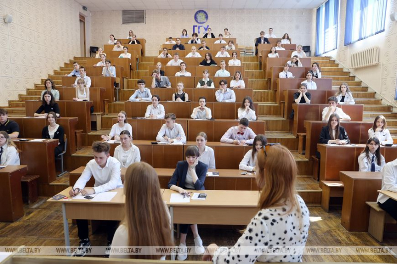 Более 6,6 тыс. абитуриентов 27 мая приняли участие в ЦТ по учебным предметам по выбору