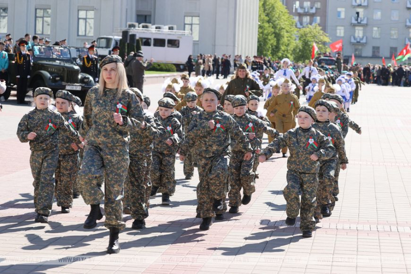 ФОТОРЕПОРТАЖ: В Беларуси празднуют День Победы (ОБНОВЛЯЕТСЯ) 3