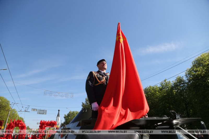 ФОТОРЕПОРТАЖ: В Беларуси празднуют День Победы (ОБНОВЛЯЕТСЯ) 3