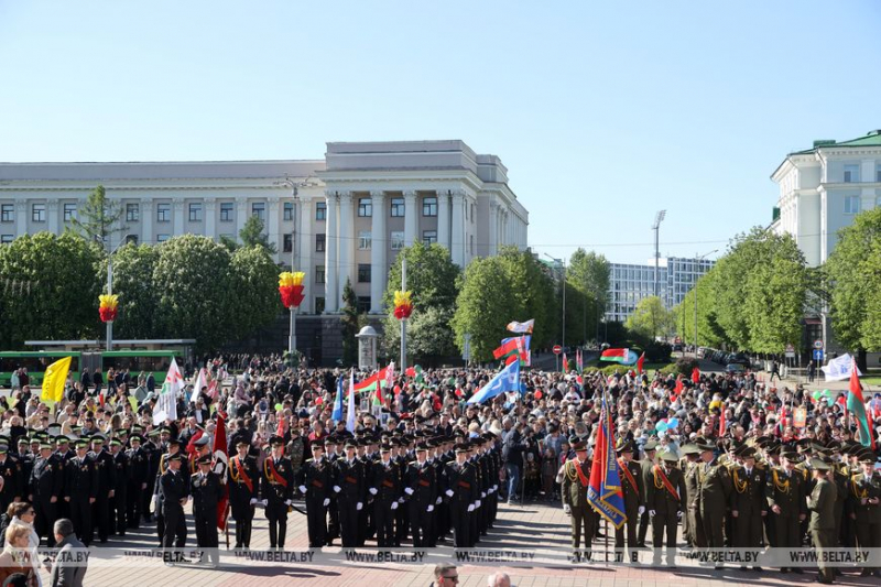 ФОТОРЕПОРТАЖ: В Беларуси празднуют День Победы (ОБНОВЛЯЕТСЯ) 3