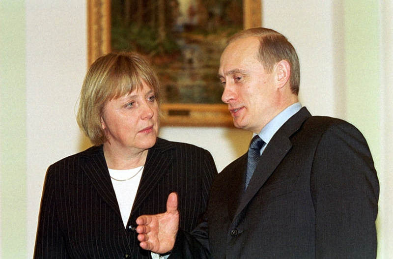 Как изменился Путин за 25 лет у власти: фото тогда и сейчас