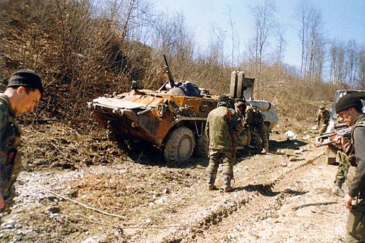V rossii vspomnili tragicheskuju gibel bojcov omon v zasade v chechne 4ac636b.jpg