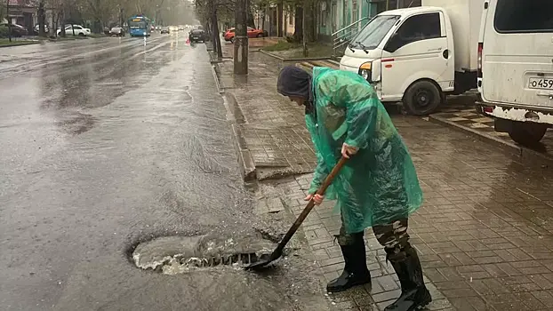 Deputat gosdumy zajavil o neprofessionalizme vlastej mahachkaly iz za zatoplenija ulic 60690dc.webp