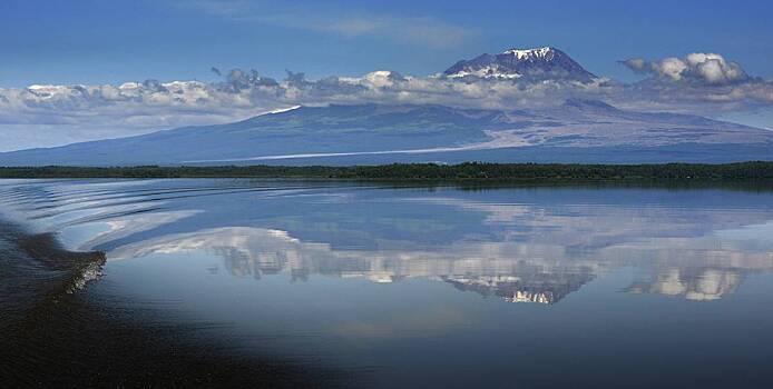 Novoe parjashhee ozero obnaruzhili na kamchatskom vulkane 264311f.jpg
