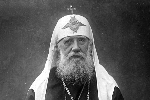 V moskve nachalos prinesenie kovchega s moshhami patriarha tihona v goroda sg a718020.jpg