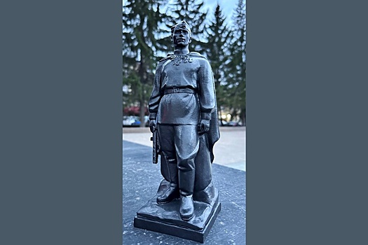 V kasljah otlili nastolnuju kopiju pamjatnika sovetskomu voinu osvoboditelju 2e293e5.jpg