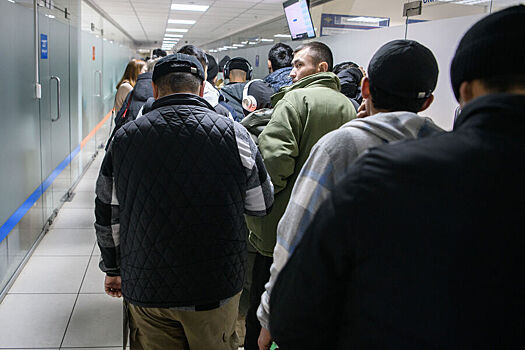 Mvd soobshhilo o vnesenii v reestr kontroliruemyh lic dannyh 772 tysjach migrantov 5298657.jpg