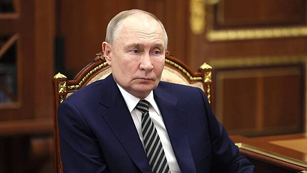 Putin prisvoil aeroportu nerjungri imja gavriila chirjaeva 7130908.jpg
