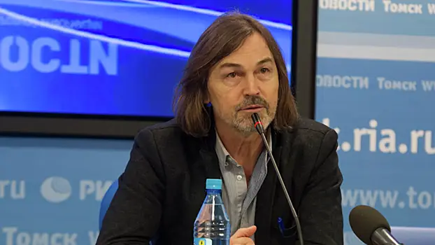Safronov rasskazal o kartine kotoruju on planiruet peredat masku 6563b0e.webp
