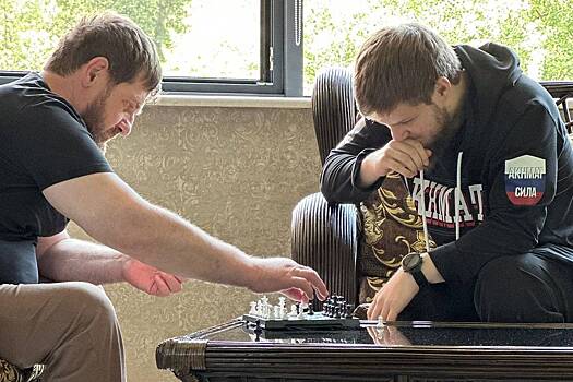 Kadyrov zajavil o pobede nad rossijskim ministrom v odnoj igre 24fa243.jpg