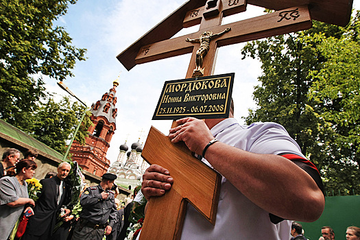 Iz za mogily nonny mordjukovoj razgorelsja gromkij skandal a493273.jpg