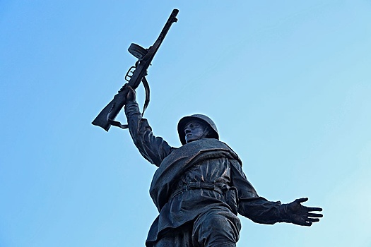 Vstupil v silu zakon o nakazanii za oskvernenie voinskih memorialov 087c624.jpg