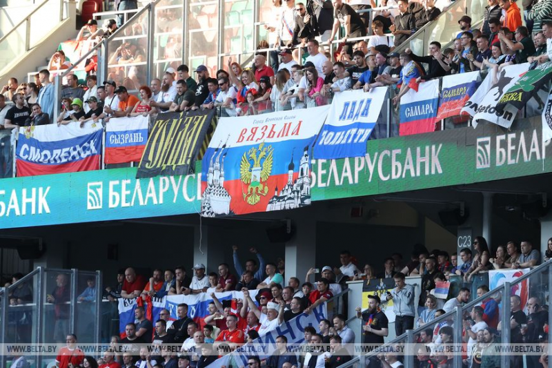 Грустное возвращение домой. Сборная Беларуси разгромно уступила России в товарищеском матче